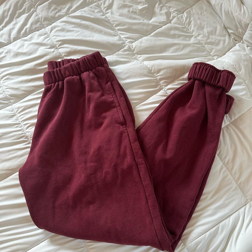 Women’s Brandy Melville sweatpants
